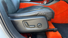 Volvo Xc40 2.0 T4 R DESIGN Pro 5dr AWD Geartronic Petrol Estate